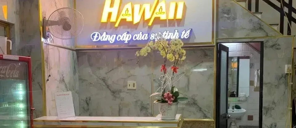 金色 裝飾的 Hawaii 按摩 櫃檯 樣貌