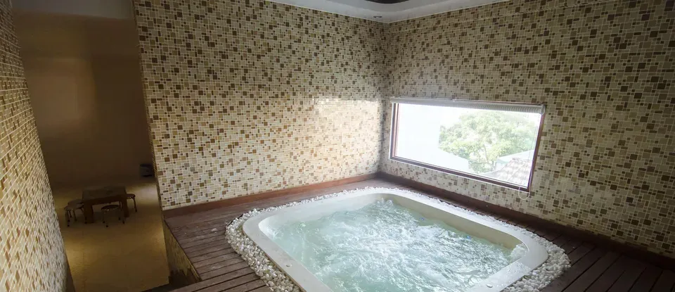 窗外 景色 SPA 按摩浴缸