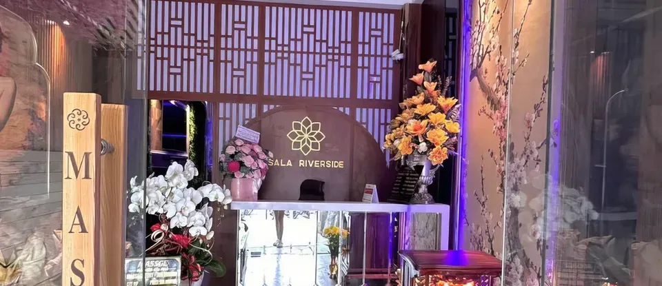 Sala Riverside SPA的 華麗的 入口